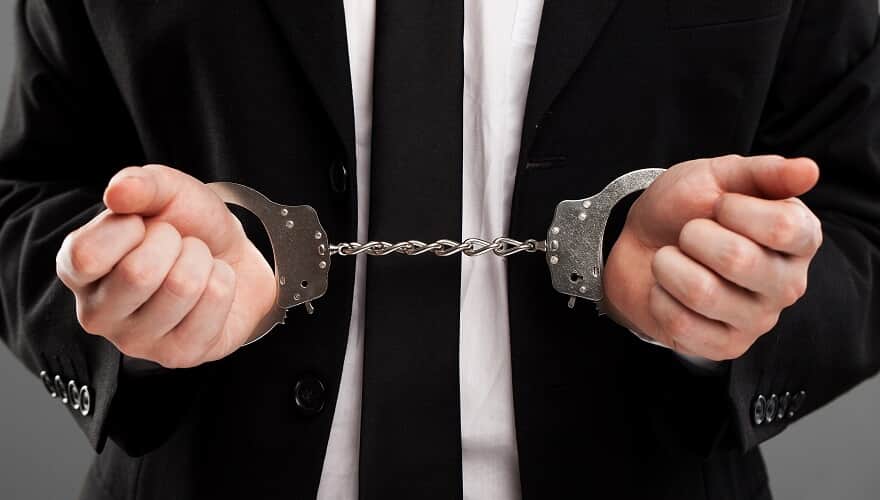 Juízes, advogados e MP ainda têm prisão especial