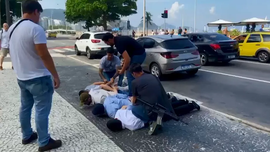 Polícia prende em Copacabana 4 gaúchos aplicando em idosos o golpe do bilhete premiado