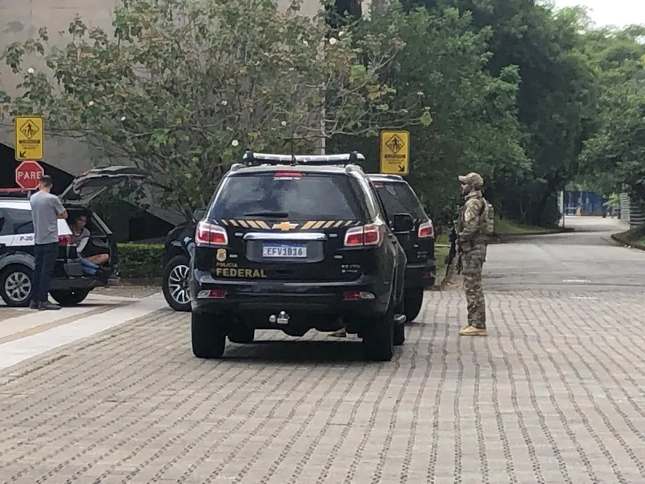 Brennand chega ao Fórum Criminal para audiência de custódia