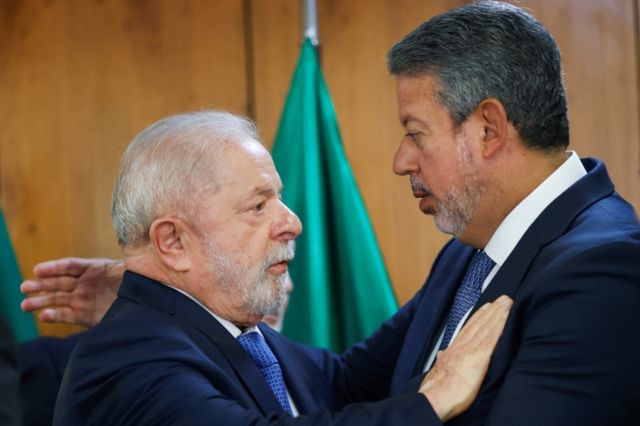 Lula articula com Lira para manter estrutura ministerial criada para governar o país