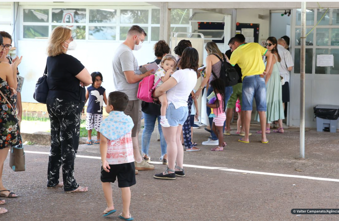 Antes que o inverno chegue: todos os brasileiros devem se vacinar contra a gripe a partir de hoje