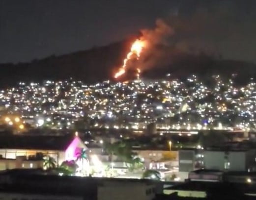 Traficantes tentam impedir ação do Corpo de Bombeiros no Juramento mas acabam afugentados com a chegada da PM (vídeo)