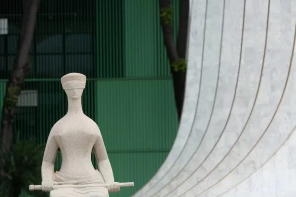 STF tira da pauta ação que trata da discriminalização do porte de drogas para consumo próprio
