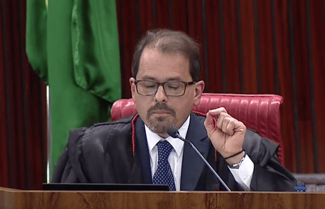 Azevedo Marques condena Bolsonaro e resultado no TSE está 2 a 1 pela inelegibilidade do ex-presidente  