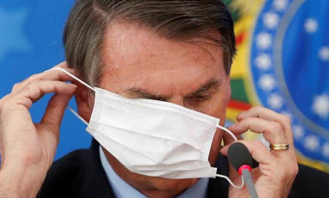 Por não usar máscara em ato durante pandemia, Bolsonaro é multado em R$ 376 mil