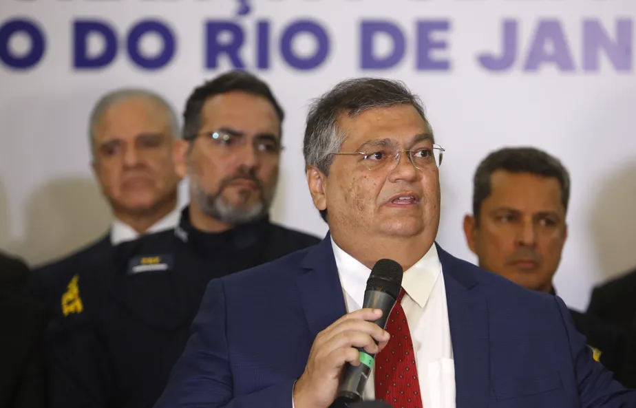 Dino se pronuncia sobre mulher morta por agente da PRF no RJ: ‘evidentemente haverá punição’
