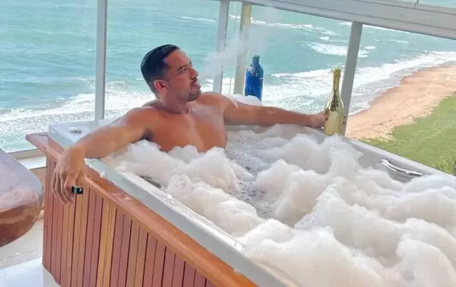 Na berlinda: Justiça manda retirar hidromassagem do apartamento de influencer