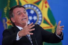 Bolsonaro passa a tarde no PL e acompanhará em casa julgamento no TSE que poderá torná-lo inelegível por oito anos  (Assista ao vivo)