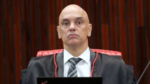 Moraes determina prazo de dez dias para  influenciador Monark comparecer à Polícia Federal e prestar depoimento