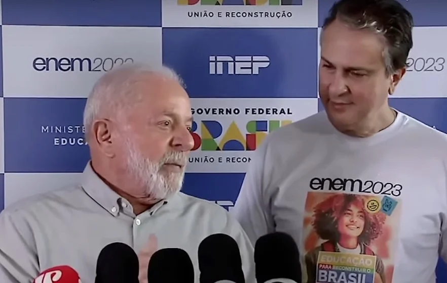 Em entrevista, Lula evita falar sobre déficit zero e pede para conversarem com ele na segunda-feira: ‘Hoje é dia de Enem’