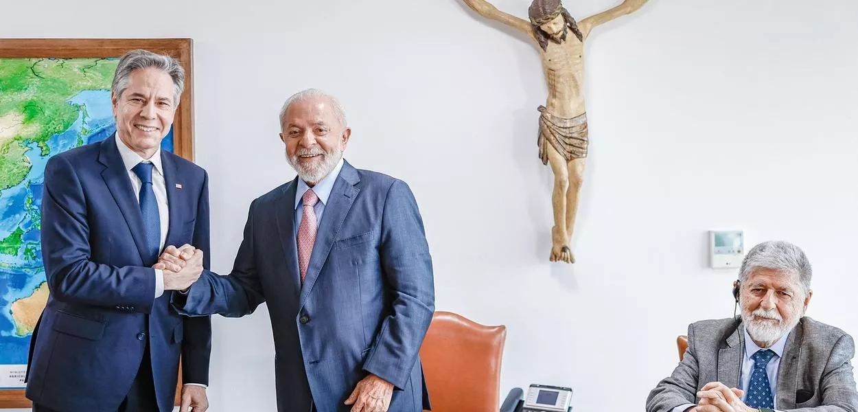 Encontro entre Lula e Blinken desnudou o viralatismo da imprensa brasileira