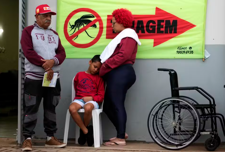 Com 1,8 milhão de pessoas infectadas, Brasil atinge recorde histórico de casos de dengue em 2024