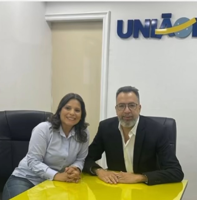Prefeita petista de Japeri se reúne com o deputado Canella e se aproxima do União Brasil