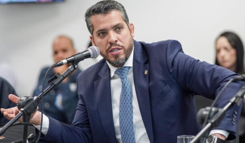 Pré-candidatura de Rodrigo Amorim a prefeitura do Rio será lançada oficialmente em maio