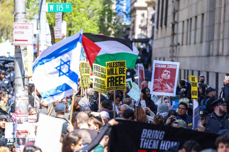 Protestos pró-Palestina crescem em universidades dos EUA, incluindo Harvard, Yale e Columbia; estudantes são presos
