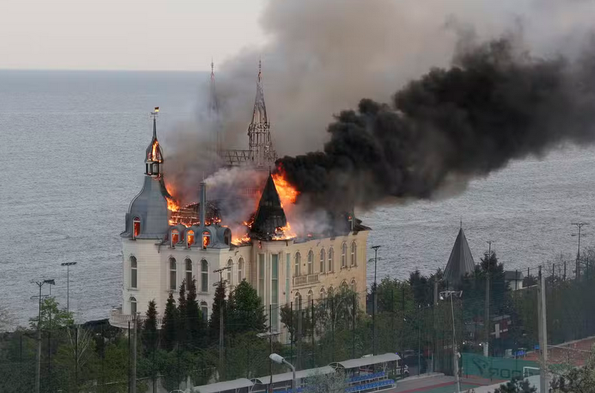 “Castelo do Harry Potter” na Ucrânia é atingido por mísseis russos (vídeo)