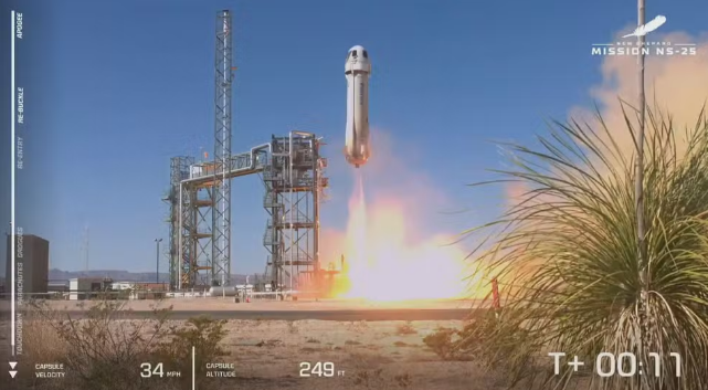 Foguete da empresa de Jeff Bezos leva seis tripulantes por 8m ao espaço em seu sétimo voo tripulado (Veja vídeo)
