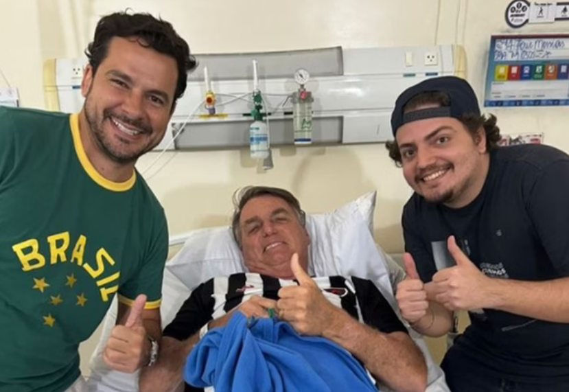 Com erisipela, Bolsonaro será transferido de Manaus para hospital em Brasília