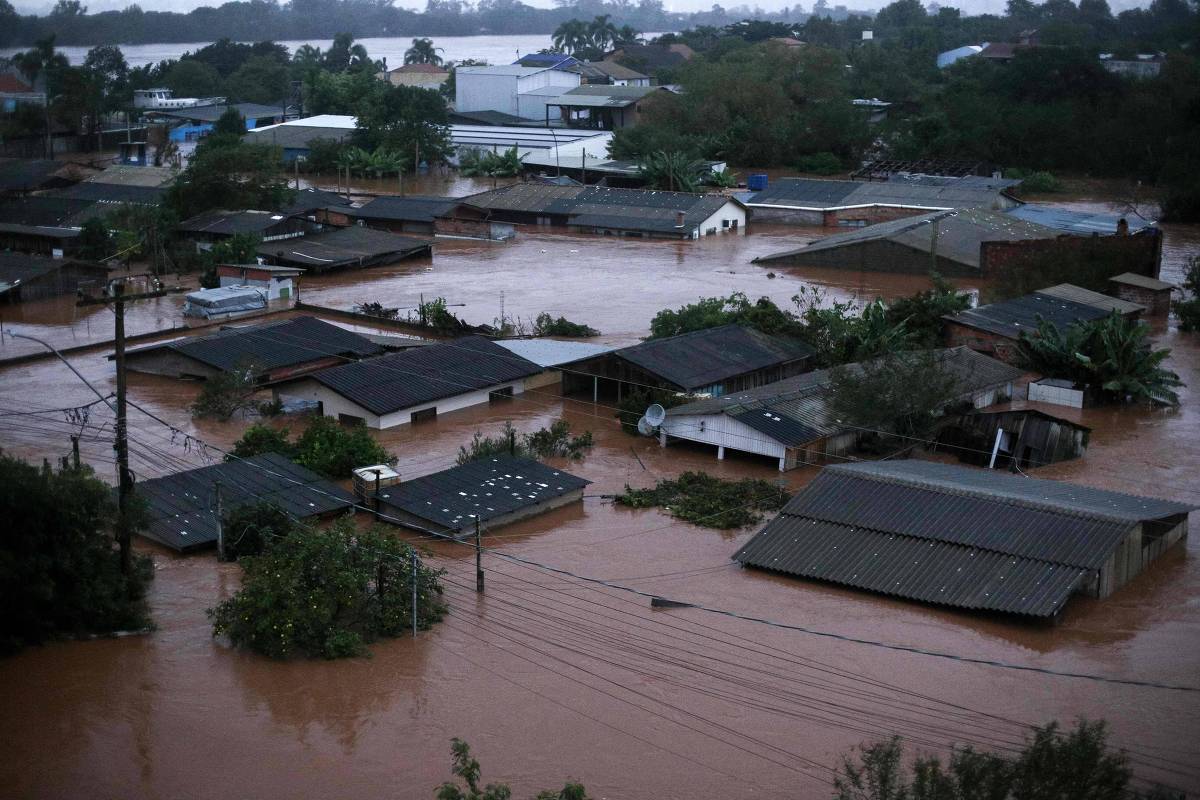 Segundo especialistas, enchentes no RS revelam “apagão” de dados sobre chuvas e falhas de operação