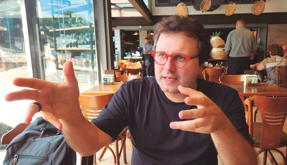 Bate-papo: Thiago Gomide, o historiador das ruas