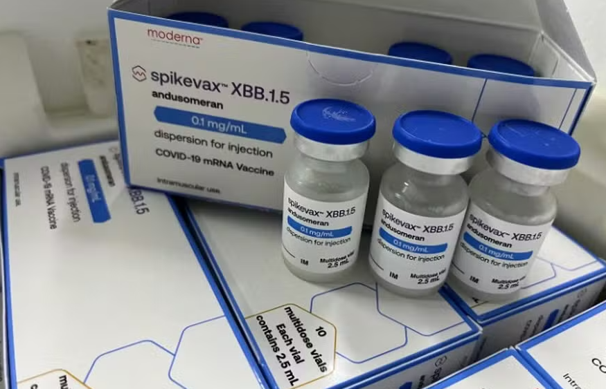 Rio começa a oferecer nesta terça-feira (28) vacinação contra variante XXB da covid-19