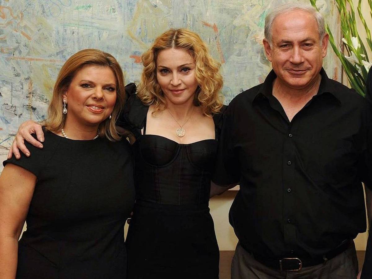 Criticado por ter ido ao show da Madonna, advogado de Bolsonaro se justifica postando foto da cantora com Netanyahu: “amiga de Israel”