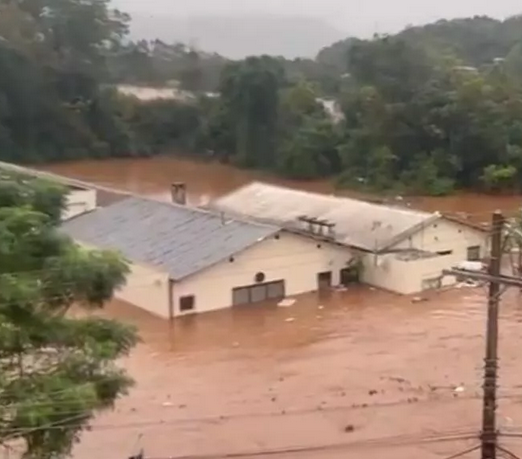 Rio Grande do Sul decreta estado de calamidade pública após tempestades; Lula anuncia viagem ao estado nesta quinta-feira