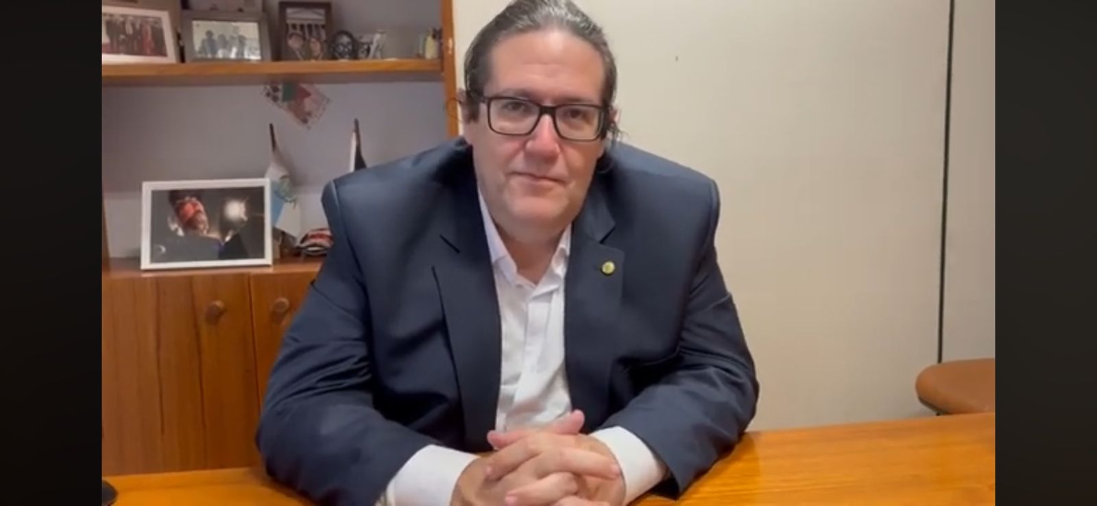 Tarcísio Motta diz que Ramagem representa um projeto caótico: “É o retorno do Crivella” (vídeo)