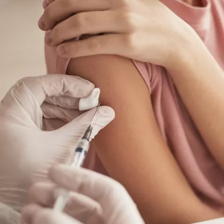 Relatório da Unicef e OMS aponta que Brasil reduziu 85% do déficit de vacina tríplice em crianças; país sai da “lista suja”