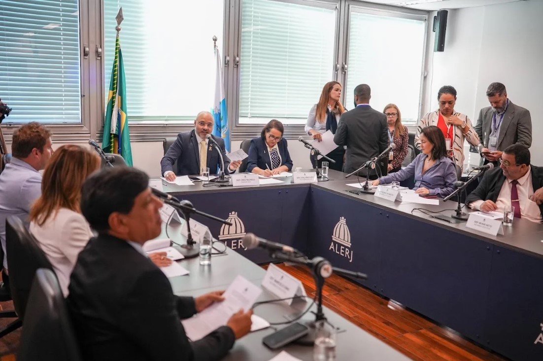 Justiça suspende trabalhos da CPI dos Planos de Saúde na Alerj
