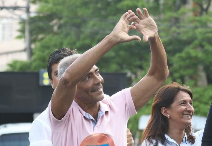 Romário manda indireta e recebe enxurrada de ataques ao ‘filosofar’ nas redes