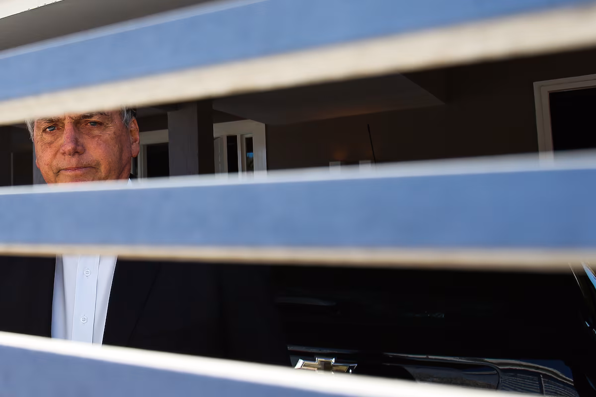 18 candidatos de Bolsonaro perderam no segundo turno e apenas sete do total de 25 vão assumir prefeituras