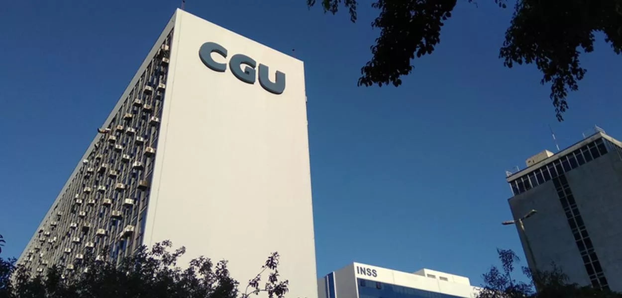 CGU abre processo que pode expulsar servidores do BC