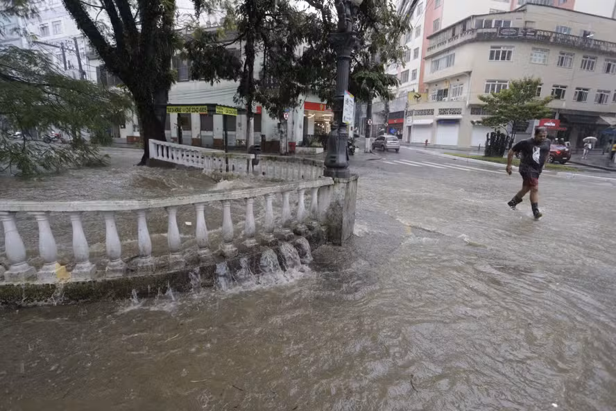 Defesa Civil emite alerta para possibilidade de chuvas intensas e ventos fortes neste fim de semana em Petrópolis