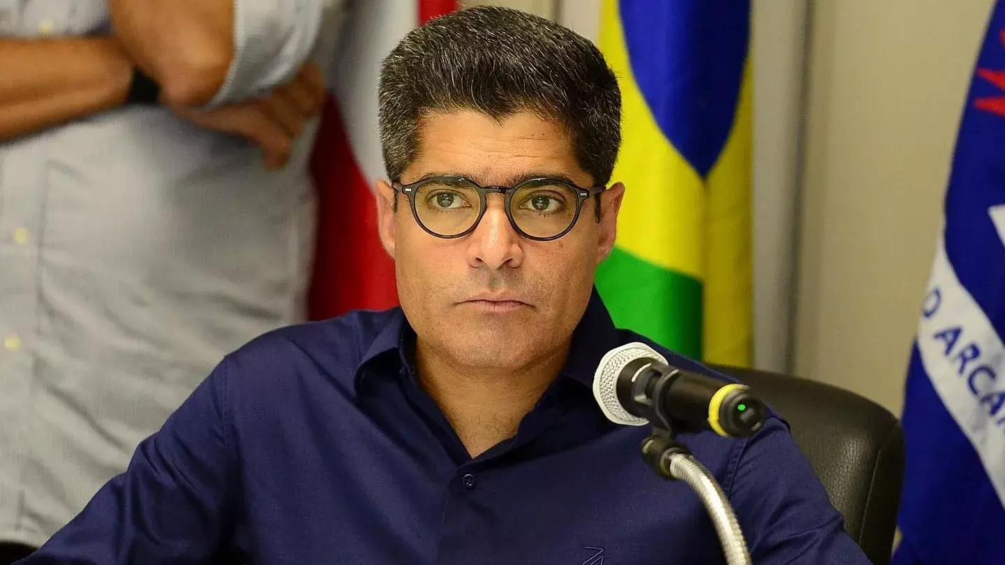 Empresa de ACM Neto recebeu R$ 3,6 milhões do Banco Master