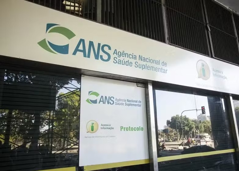 Cancelamento de planos de saúde passa a exigir mais de uma fatura em atraso