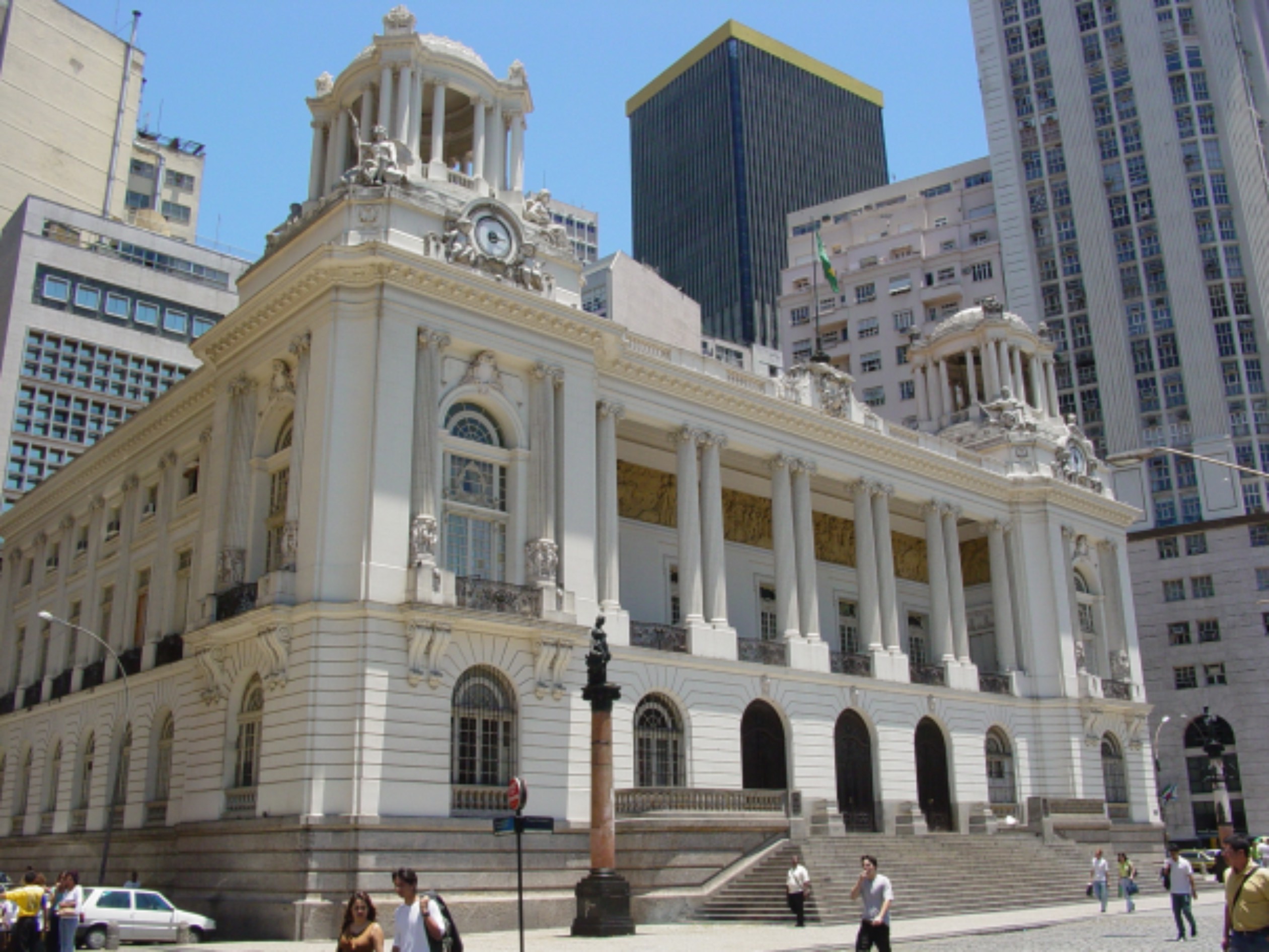 Pauta desta semana na Câmara do Rio inclui análise da derrubada de 19 vetos de Paes a projetos aprovados pelos vereadores