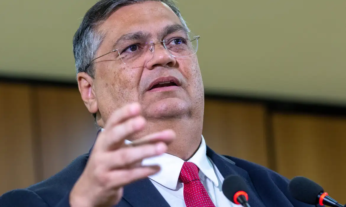 STF derruba decisão de Mendonça e barra prorrogação da CPMI do INSS