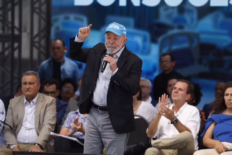 Lula reabre emergência de hospital federal no Rio e critica ingerência política na saúde: ‘Isso aqui não é comitê eleitoral de ninguém’