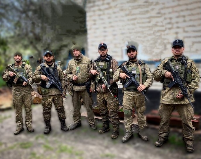 EXCLUSIVO. Mercenários cariocas compartilham rotina na Guerra da Ucrânia nas redes sociais (vídeos)