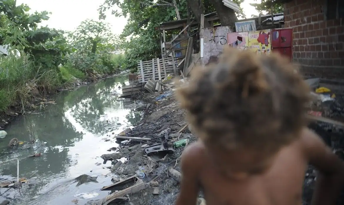 Falta de saneamento provocou mais de 340 mil internações no Brasil em 2024