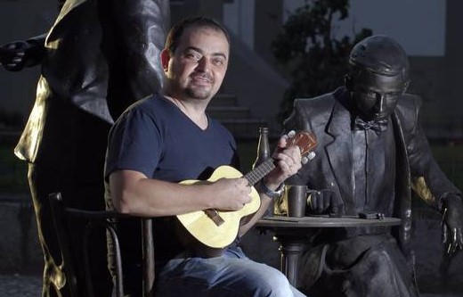 Bambas do Carnaval: os compositores e as artes do samba no duelo com a bolha