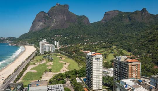 Homem se fere em queda de asa delta em São Conrado