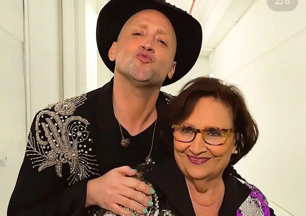 Mãe de Paulo Gustavo anuncia musical em homenagem ao filho