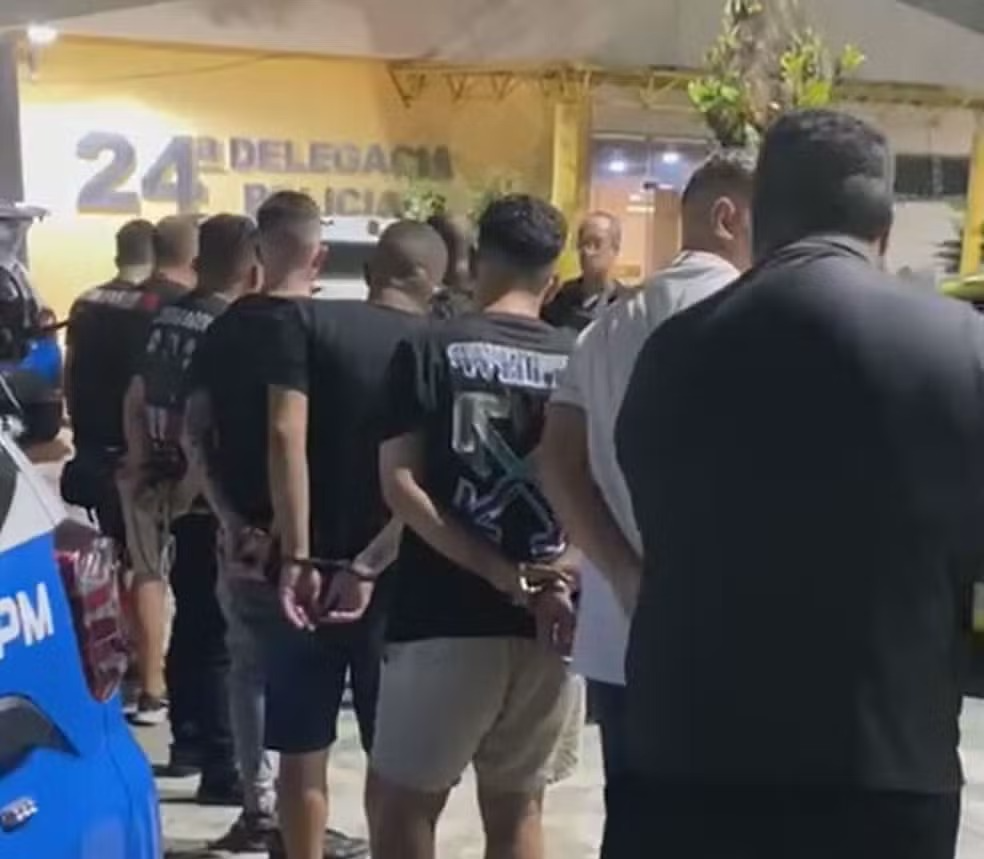 Quadrilha é presa por aplicar golpes em show do System of a Down no Engenhão