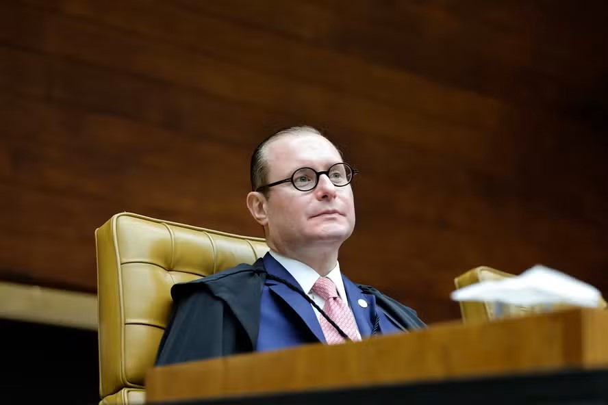 Zanin suspende eleição indireta para o governo do RJ e envia caso ao plenário presencial