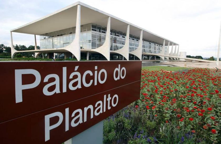 Governo afirma que decisão dos EUA sobre facções é ‘deplorável’ e ameaça o Pix