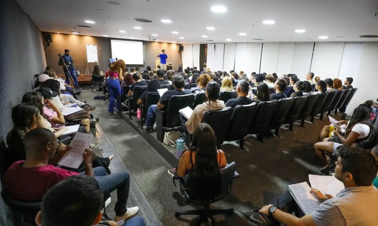 Prova de concurso público.