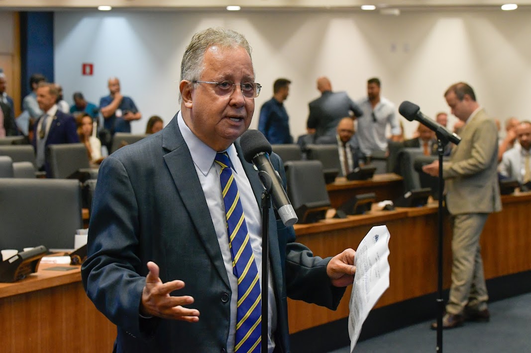 Comissão de Transportes da Alerj reage ao fim do dinheiro nos ônibus e cobra alternativa da prefeitura do Rio