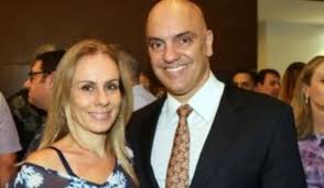 Família de Alexandre de Moraes compra  mansão de R$ 12 milhões à vista no Lago Sul
